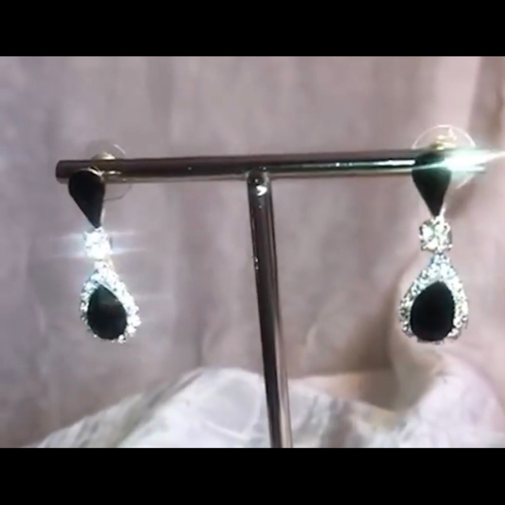 Dainty drop